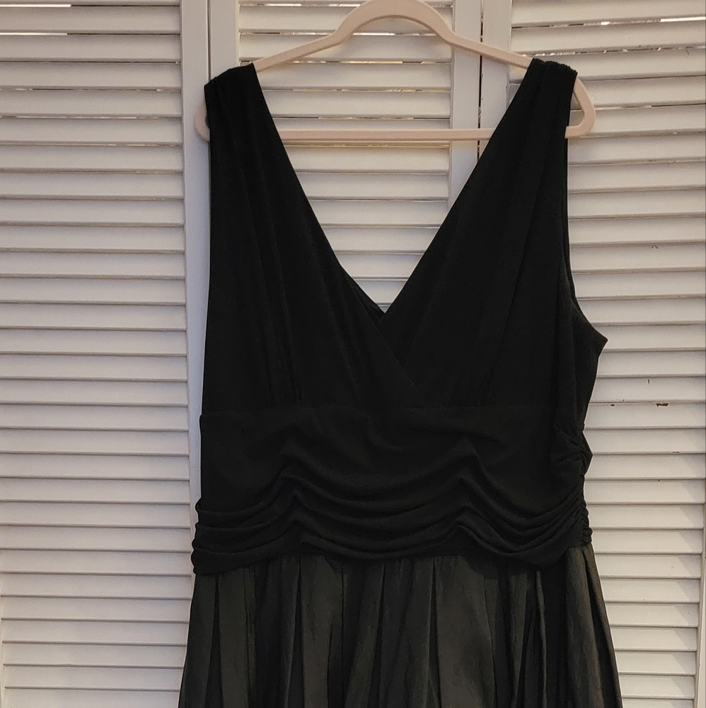 Plus size black dress with white flowers